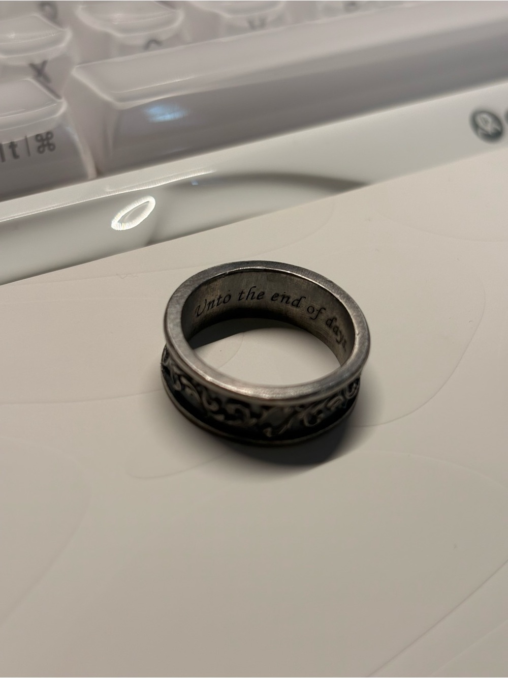 Engraved Silver Ring, Vintage Oxidized Band 925 Sterling Silver, size 8 - Picture 3 of 4